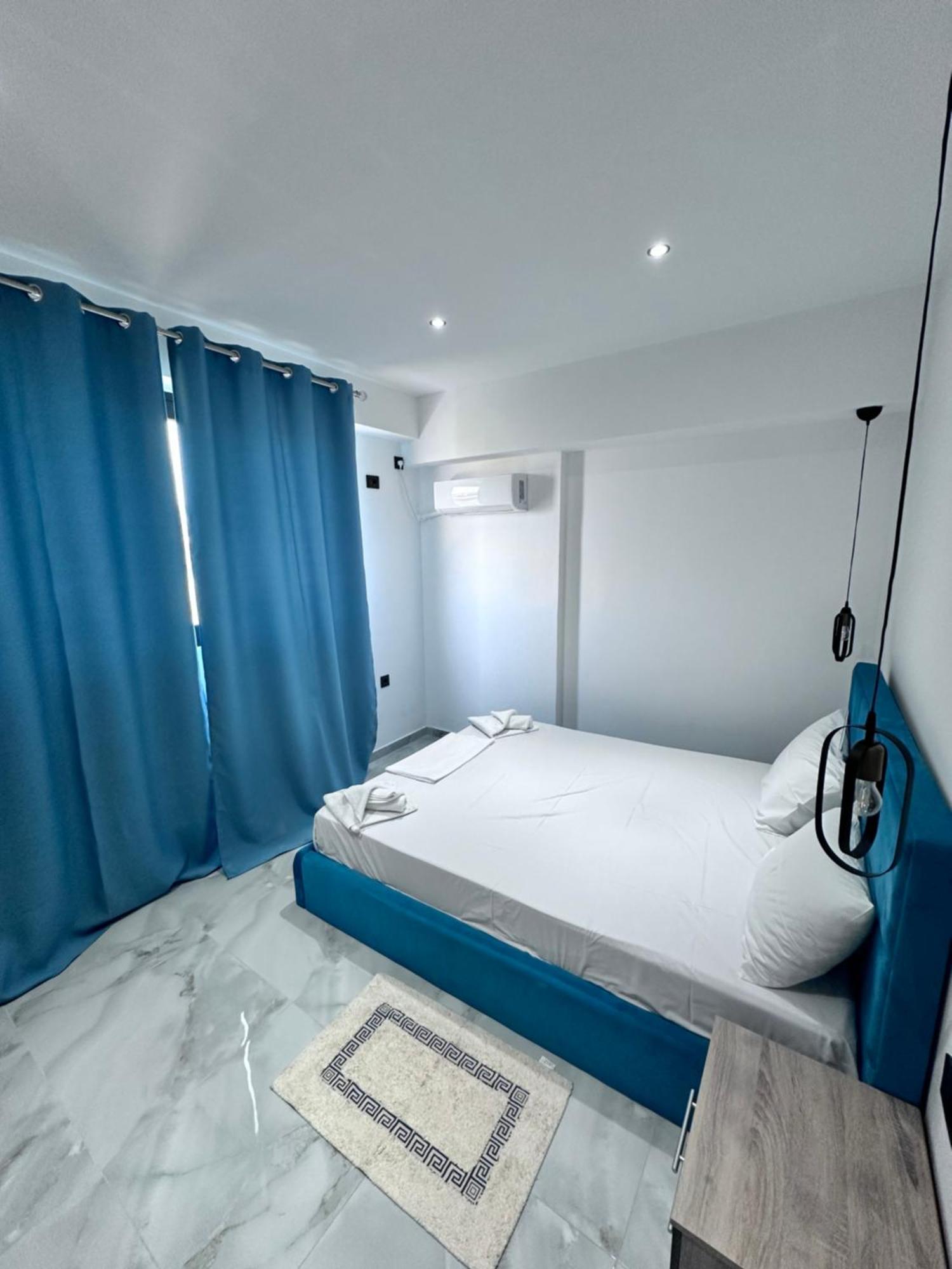 Central Studios Apartments *