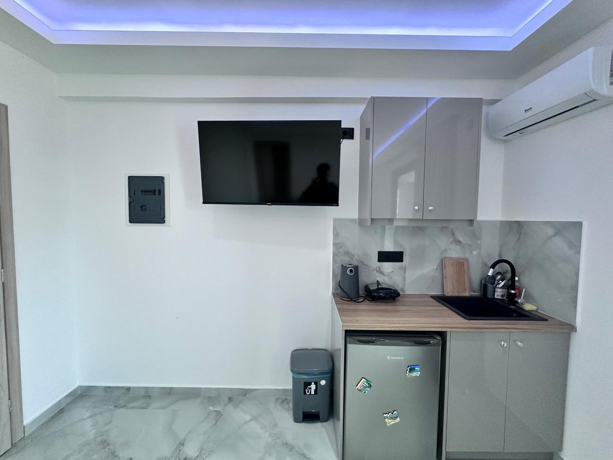 Central Studios Apartments