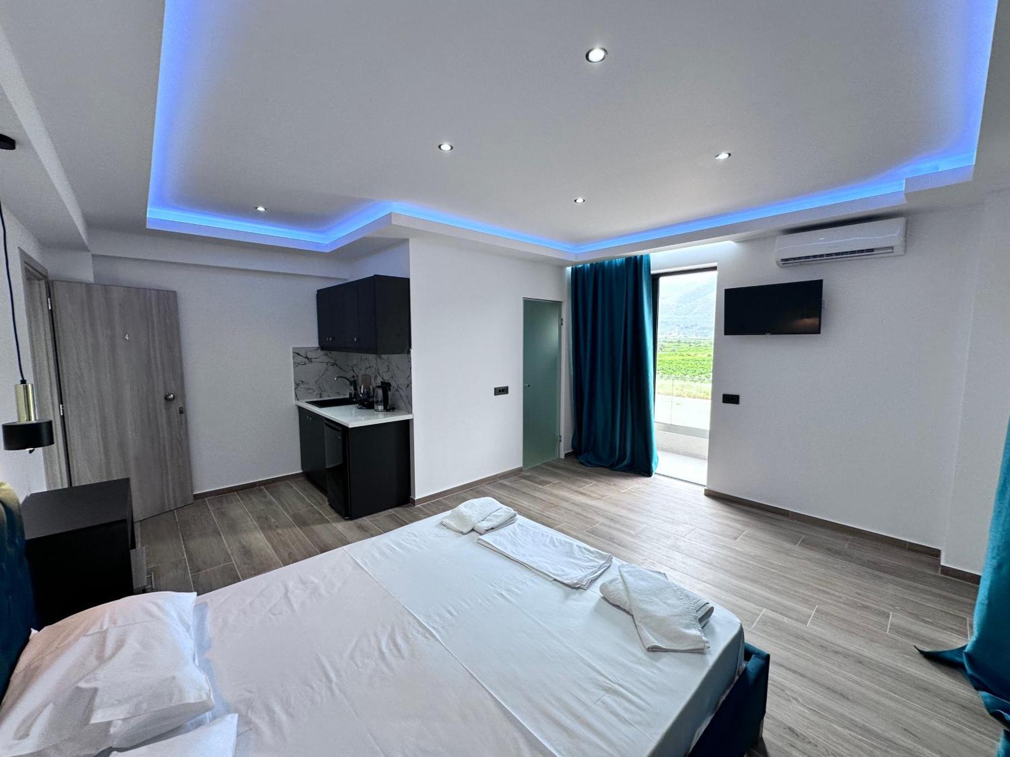 Central Studios Apartments Apartment *
